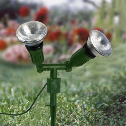 Gartenspot Mit Erdspieß 2-flammig 1 Gartenspot Mit Erdspieß 2-flammig