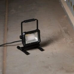 LED-Arbeitsleuchte 30 W 2500 Lm 4000 K IP65 -Angebote Licht Welt Store 692656 11020200 03