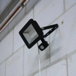 LED-Strahler 4000 K IP44 Sensor Sanan LED 30 W 3300 Lm Schwarz -Angebote Licht Welt Store 692813 11020200 02