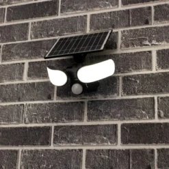 LED-Solar-Außenleuchte Mit Sensor Botshabelo 16 LED-Solar-Außenleuchte Mit Sensor Botshabelo -Angebote Licht Welt Store 8720246202441 11020200 03